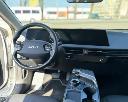 Білий Кіа EV6, об'ємом двигуна 0 л та пробігом 17 тис. км за 25800 $, фото 19 на Automoto.ua
