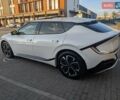 Белый Киа EV6, объемом двигателя 0 л и пробегом 58 тыс. км за 26000 $, фото 10 на Automoto.ua