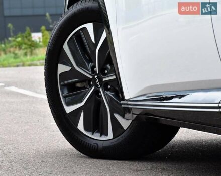 Белый Киа EV6, объемом двигателя 0 л и пробегом 59 тыс. км за 28700 $, фото 26 на Automoto.ua