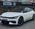 Белый Киа EV6, объемом двигателя 0 л и пробегом 96 тыс. км за 29000 $, фото 1 на Automoto.ua