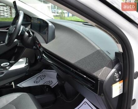 Белый Киа EV6, объемом двигателя 0 л и пробегом 59 тыс. км за 28700 $, фото 56 на Automoto.ua