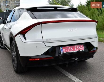Белый Киа EV6, объемом двигателя 0 л и пробегом 59 тыс. км за 28700 $, фото 22 на Automoto.ua