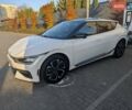 Белый Киа EV6, объемом двигателя 0 л и пробегом 58 тыс. км за 26000 $, фото 1 на Automoto.ua