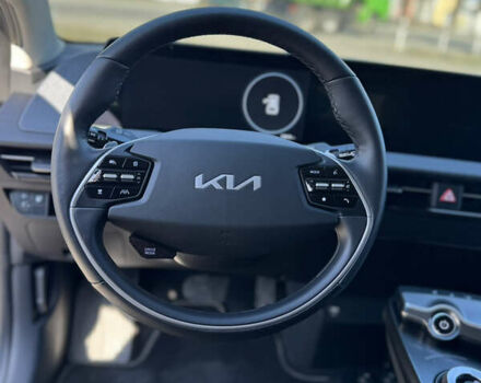 Білий Кіа EV6, об'ємом двигуна 0 л та пробігом 17 тис. км за 25800 $, фото 15 на Automoto.ua