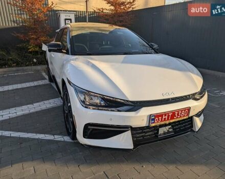 Белый Киа EV6, объемом двигателя 0 л и пробегом 58 тыс. км за 26000 $, фото 9 на Automoto.ua
