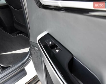 Белый Киа EV6, объемом двигателя 0 л и пробегом 59 тыс. км за 28700 $, фото 62 на Automoto.ua