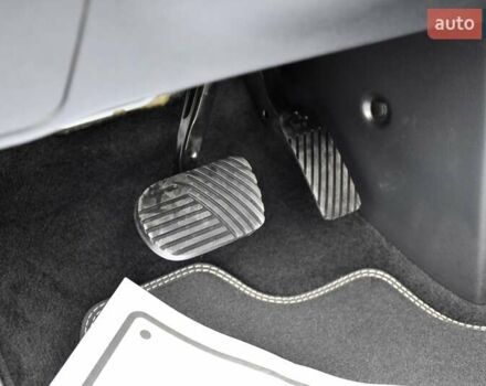 Белый Киа EV6, объемом двигателя 0 л и пробегом 59 тыс. км за 28700 $, фото 44 на Automoto.ua