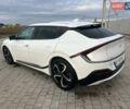 Белый Киа EV6, объемом двигателя 0 л и пробегом 48 тыс. км за 24900 $, фото 7 на Automoto.ua
