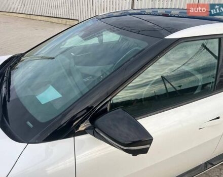 Белый Киа EV6, объемом двигателя 0 л и пробегом 48 тыс. км за 24900 $, фото 9 на Automoto.ua