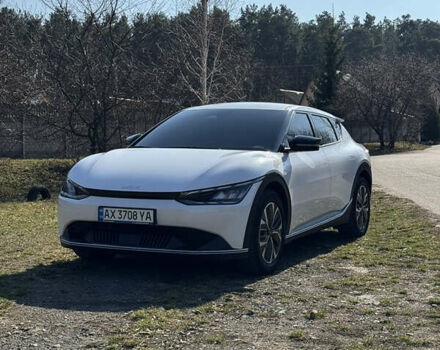 Білий Кіа EV6, об'ємом двигуна 0 л та пробігом 17 тис. км за 25800 $, фото 1 на Automoto.ua