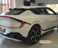 Белый Киа EV6, объемом двигателя 80 л и пробегом 11 тыс. км за 34499 $, фото 5 на Automoto.ua