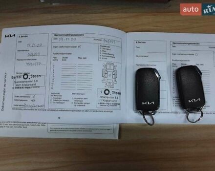 Белый Киа EV6, объемом двигателя 0 л и пробегом 182 тыс. км за 23900 $, фото 18 на Automoto.ua