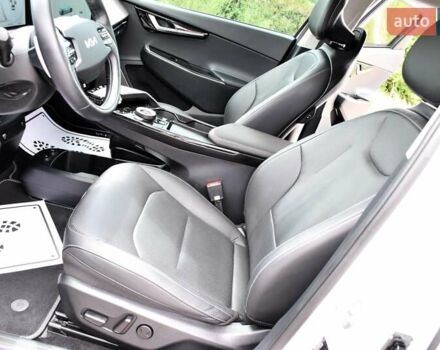 Белый Киа EV6, объемом двигателя 0 л и пробегом 59 тыс. км за 28700 $, фото 33 на Automoto.ua