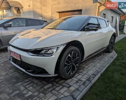 Білий Кіа EV6, об'ємом двигуна 0 л та пробігом 57 тис. км за 26000 $, фото 9 на Automoto.ua