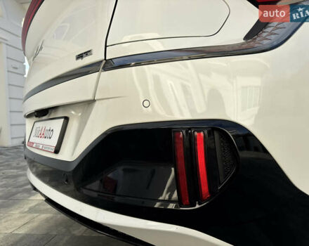 Белый Киа EV6, объемом двигателя 0 л и пробегом 8 тыс. км за 44500 $, фото 26 на Automoto.ua