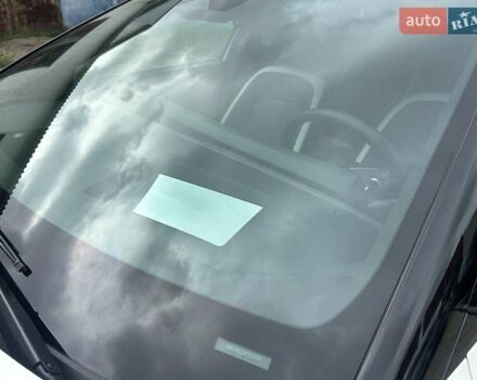 Белый Киа EV6, объемом двигателя 0 л и пробегом 7 тыс. км за 30999 $, фото 12 на Automoto.ua
