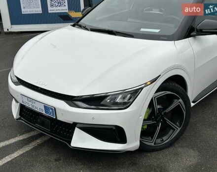 Білий Кіа EV6, об'ємом двигуна 0 л та пробігом 27 тис. км за 29490 $, фото 10 на Automoto.ua