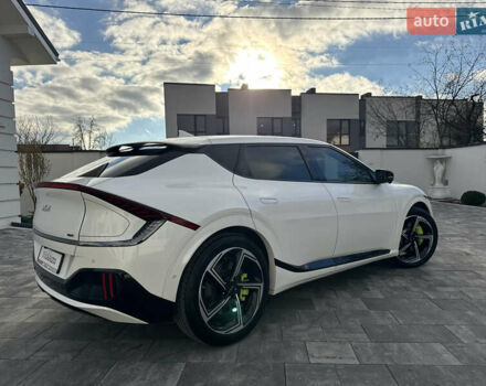 Белый Киа EV6, объемом двигателя 0 л и пробегом 8 тыс. км за 44500 $, фото 23 на Automoto.ua
