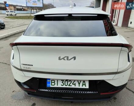 Белый Киа EV6, объемом двигателя 0 л и пробегом 3 тыс. км за 28200 $, фото 4 на Automoto.ua