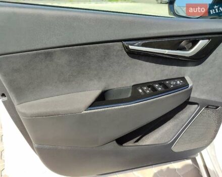 Белый Киа EV6, объемом двигателя 0 л и пробегом 3 тыс. км за 35500 $, фото 18 на Automoto.ua