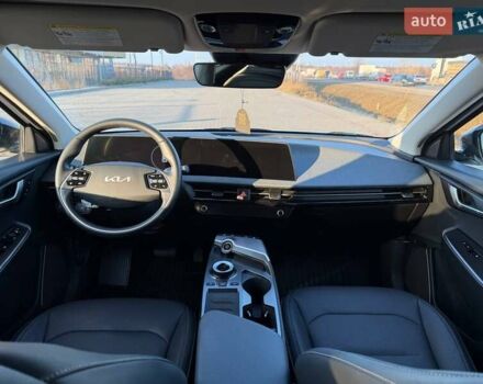 Білий Кіа EV6, об'ємом двигуна 0 л та пробігом 92 тис. км за 23900 $, фото 13 на Automoto.ua