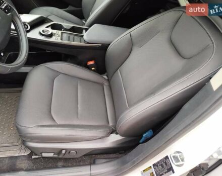 Білий Кіа EV6, об'ємом двигуна 0 л та пробігом 2 тис. км за 22000 $, фото 16 на Automoto.ua