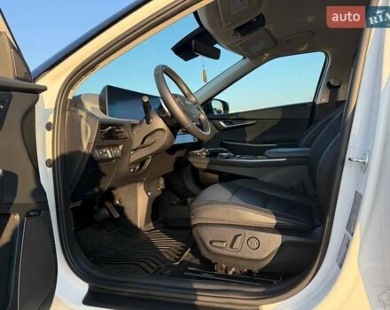 Білий Кіа EV6, об'ємом двигуна 0 л та пробігом 92 тис. км за 23900 $, фото 15 на Automoto.ua