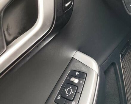 Белый Киа EV6, объемом двигателя 0 л и пробегом 3 тыс. км за 28200 $, фото 26 на Automoto.ua