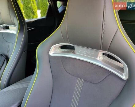 Белый Киа EV6, объемом двигателя 0 л и пробегом 3 тыс. км за 35500 $, фото 17 на Automoto.ua