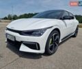 Белый Киа EV6, объемом двигателя 0 л и пробегом 6 тыс. км за 37899 $, фото 3 на Automoto.ua