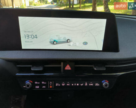 Киа EV6 2023 в Ровно на Automoto.ua Белый Киа EV6, объемом двигателя 0 л и пробегом 20 тыс. км за 27000 $, фото 14 на Automoto.ua