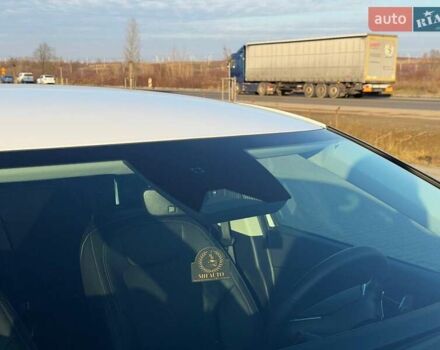 Білий Кіа EV6, об'ємом двигуна 0 л та пробігом 92 тис. км за 23900 $, фото 40 на Automoto.ua