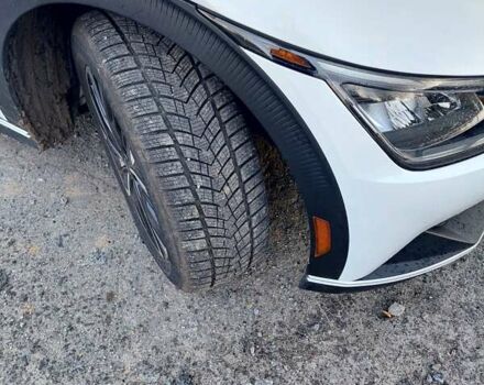 Белый Киа EV6, объемом двигателя 0 л и пробегом 67 тыс. км за 23700 $, фото 10 на Automoto.ua