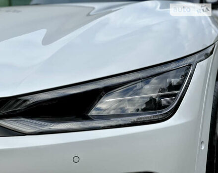 Белый Киа EV6, объемом двигателя 0 л и пробегом 13 тыс. км за 39900 $, фото 28 на Automoto.ua
