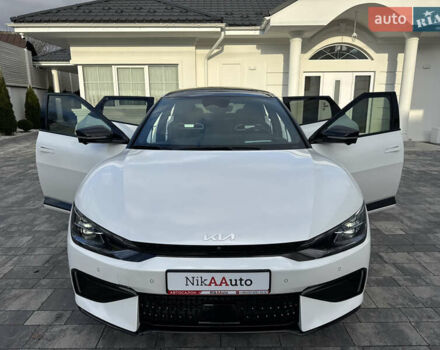 Белый Киа EV6, объемом двигателя 0 л и пробегом 8 тыс. км за 44500 $, фото 92 на Automoto.ua