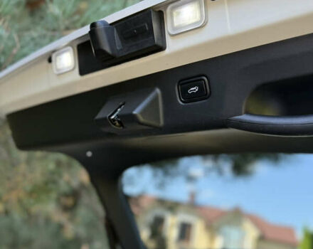 Белый Киа EV6, объемом двигателя 0 л и пробегом 61 тыс. км за 32000 $, фото 23 на Automoto.ua