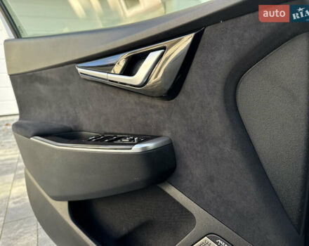 Белый Киа EV6, объемом двигателя 0 л и пробегом 8 тыс. км за 44500 $, фото 78 на Automoto.ua