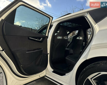 Белый Киа EV6, объемом двигателя 0 л и пробегом 8 тыс. км за 44500 $, фото 42 на Automoto.ua