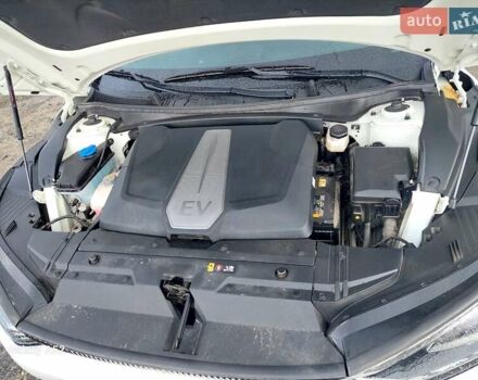 Белый Киа EV6, объемом двигателя 0 л и пробегом 67 тыс. км за 23700 $, фото 17 на Automoto.ua