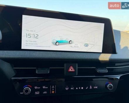 Білий Кіа EV6, об'ємом двигуна 0 л та пробігом 92 тис. км за 23900 $, фото 21 на Automoto.ua