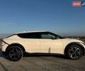 Білий Кіа EV6, об'ємом двигуна 0 л та пробігом 92 тис. км за 23900 $, фото 6 на Automoto.ua