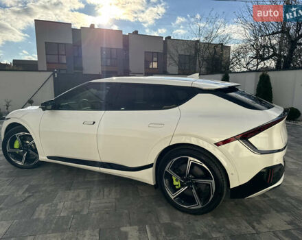 Белый Киа EV6, объемом двигателя 0 л и пробегом 8 тыс. км за 44500 $, фото 34 на Automoto.ua