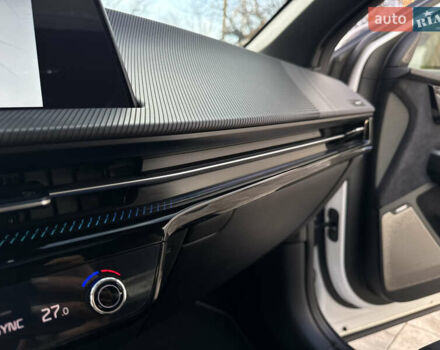 Белый Киа EV6, объемом двигателя 0 л и пробегом 8 тыс. км за 44500 $, фото 77 на Automoto.ua