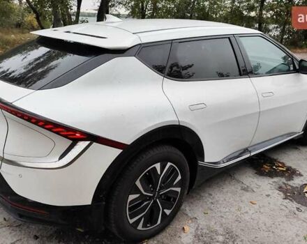 Білий Кіа EV6, об'ємом двигуна 0 л та пробігом 2 тис. км за 22000 $, фото 4 на Automoto.ua