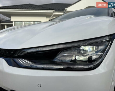 Белый Киа EV6, объемом двигателя 0 л и пробегом 8 тыс. км за 44500 $, фото 11 на Automoto.ua
