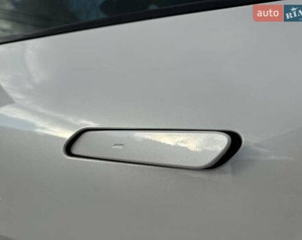 Белый Киа EV6, объемом двигателя 0 л и пробегом 8 тыс. км за 44500 $, фото 18 на Automoto.ua