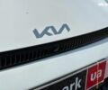Белый Киа EV6, объемом двигателя 0 л и пробегом 14 тыс. км за 29490 $, фото 2 на Automoto.ua
