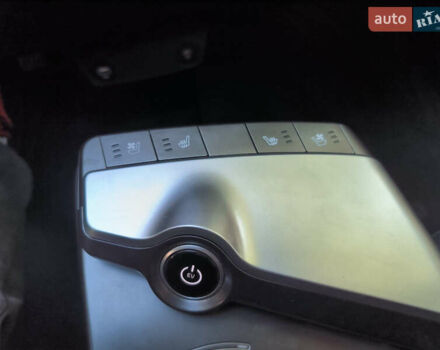 Киа EV6 2023 в Ровно на Automoto.ua Белый Киа EV6, объемом двигателя 0 л и пробегом 20 тыс. км за 27000 $, фото 13 на Automoto.ua