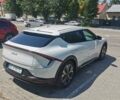 Белый Киа EV6, объемом двигателя 0 л и пробегом 24 тыс. км за 25200 $, фото 30 на Automoto.ua