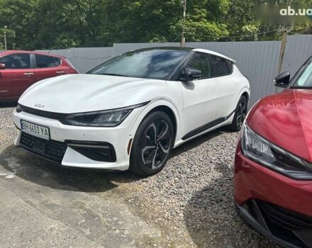 Белый Киа EV6, объемом двигателя 0 л и пробегом 7 тыс. км за 31999 $, фото 2 на Automoto.ua